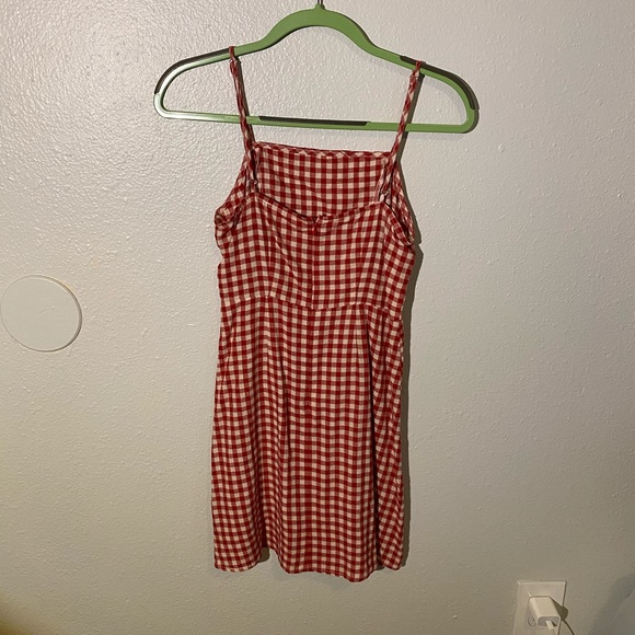 Red and white dress - Picture 2 of 3